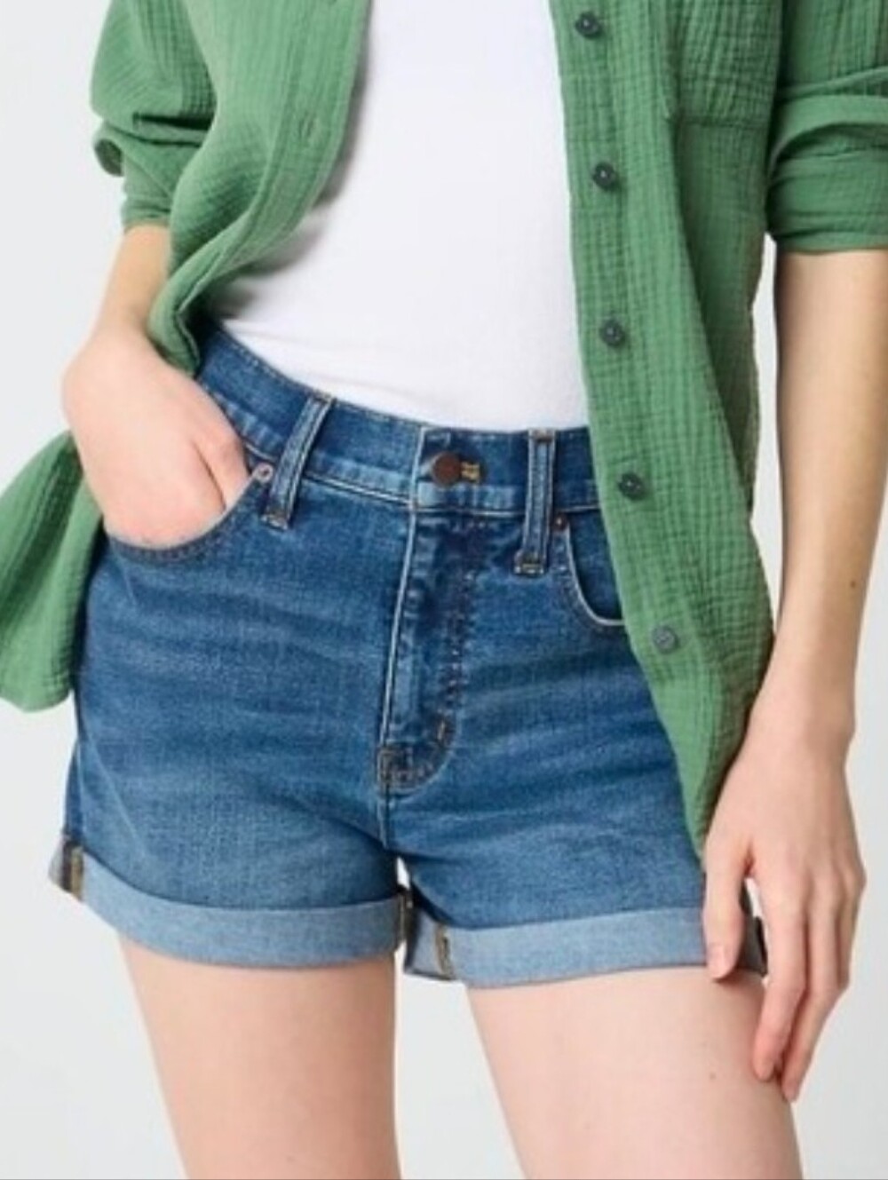 💙 J. Crew Women’s Mid-Wash Denim Cutoff Shorts 8